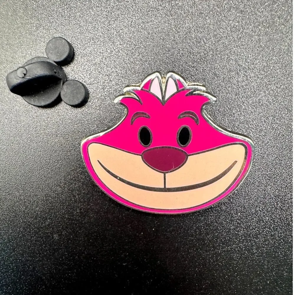 Disney Emoji Blitz Alice in Wonderland Cheshire Cat Smile Disney Trading Pin